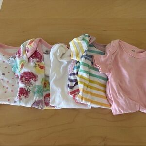 Honest Baby Clothing girl short sleeve onesie lot 0-3m